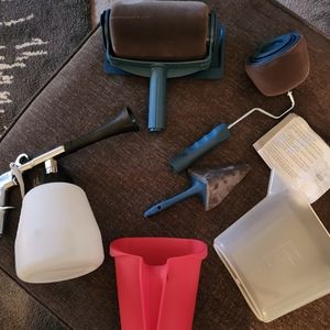 Fillable paint roller kit